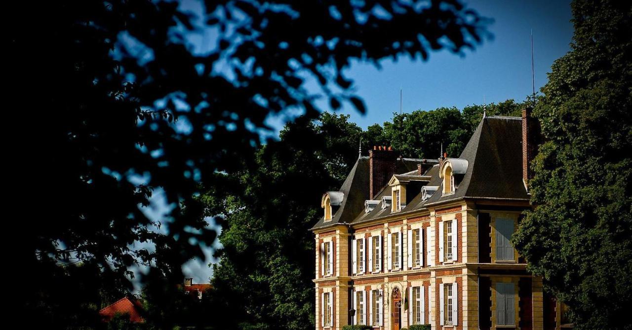Hotel Chateau De L'Hermitage 뽕뚜와스 외부 사진